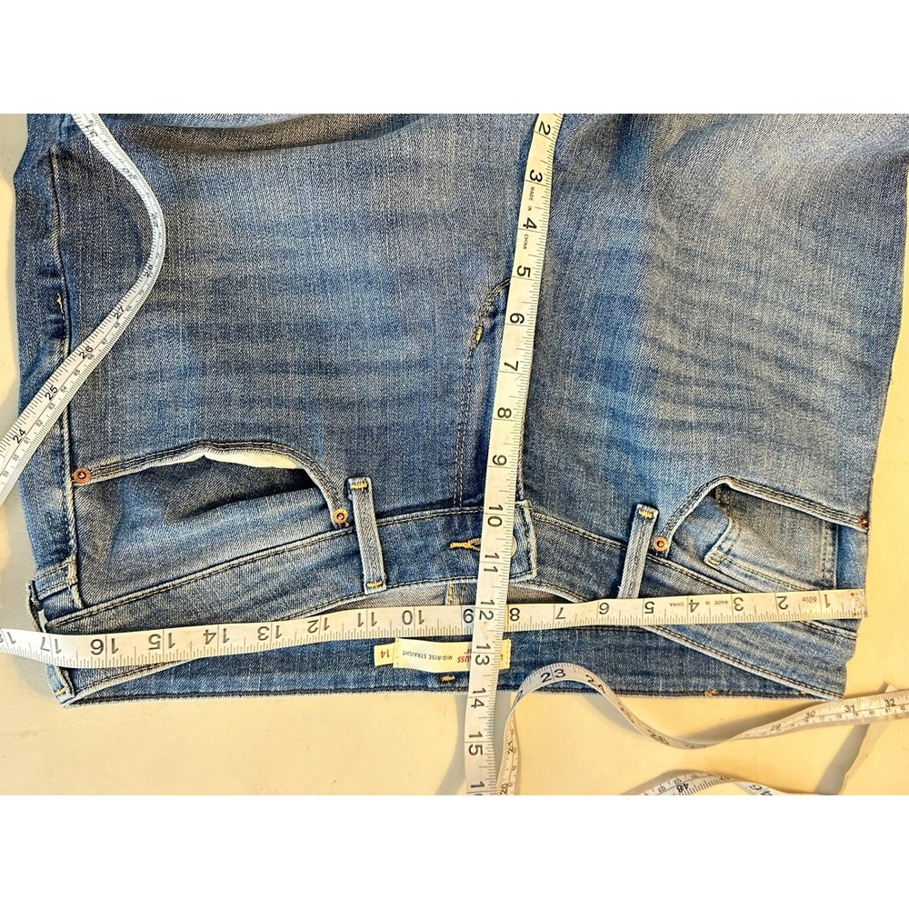 Levi's Signature Womens Mid Rise Straight Leg Jeans‎ Blue Medium Wash 14 - Picture 10 of 11